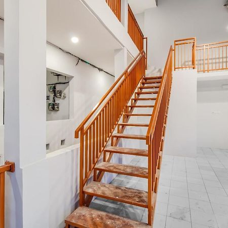 Hotel Urban24 Syariah Depok Zewnętrze zdjęcie
